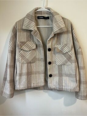 Ci Sono Neutral Plaid Utility Jacket in Beige and Cream